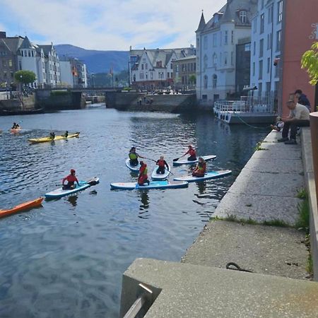 Ålesund Free Parking Space, 2 Bed Room, Short Walk To Brosundet מראה חיצוני תמונה